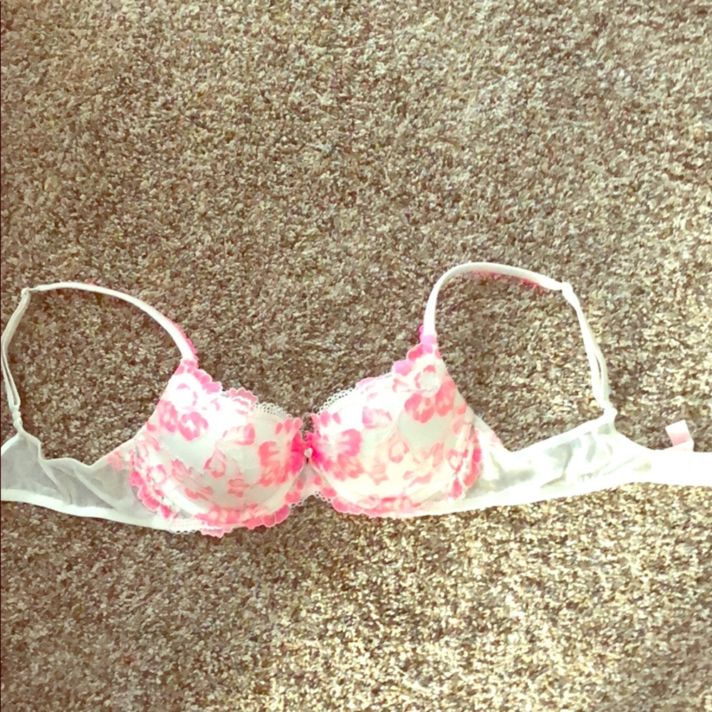 Body by Victoria bra